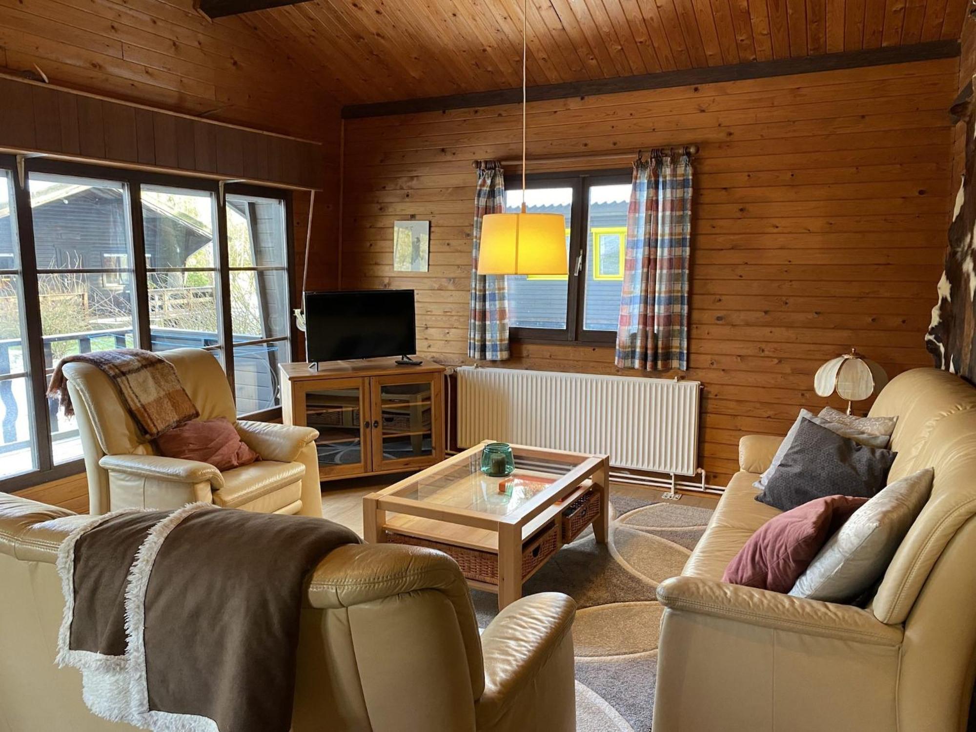 Cozy Holiday Home On A Horse Farm In The L Neburg Heath Eschede Екстериор снимка